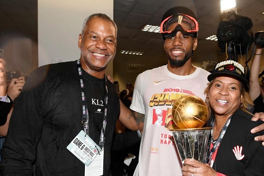 毫无下限啊！伦纳德阴阳合同事件再猛料！钱到位再打球？