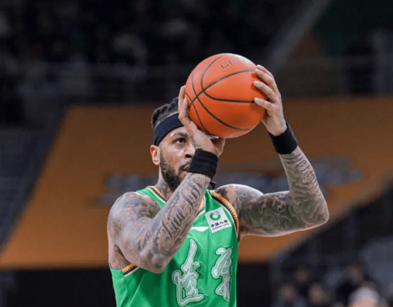 开云平台-莫兰德全场8中4，罚球8中3得到11分11篮板3助攻3抢断2盖帽