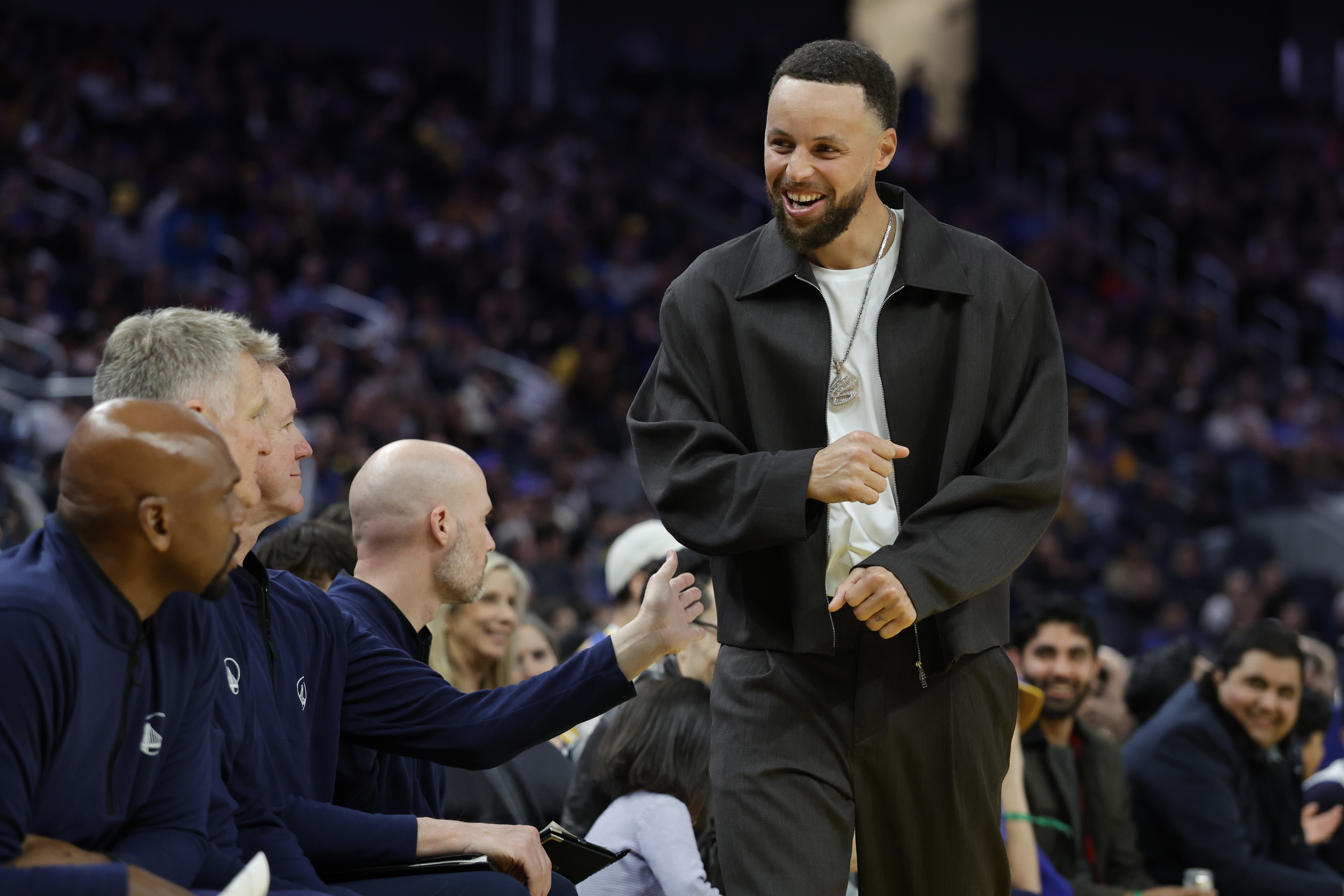 官方网站-10天后再复查！Slater：勇士几乎锁在附加赛区 不着急让库里复出