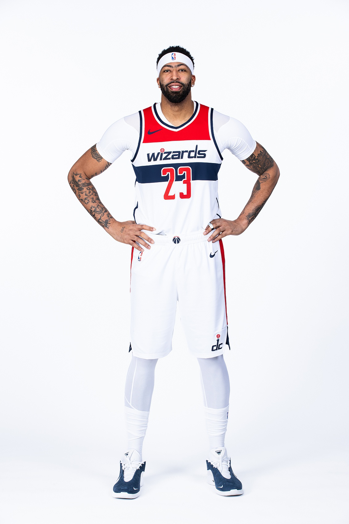 开云平台-现役达老詹43000分有多难？KD再打满5季 布克得打到42岁才有希望